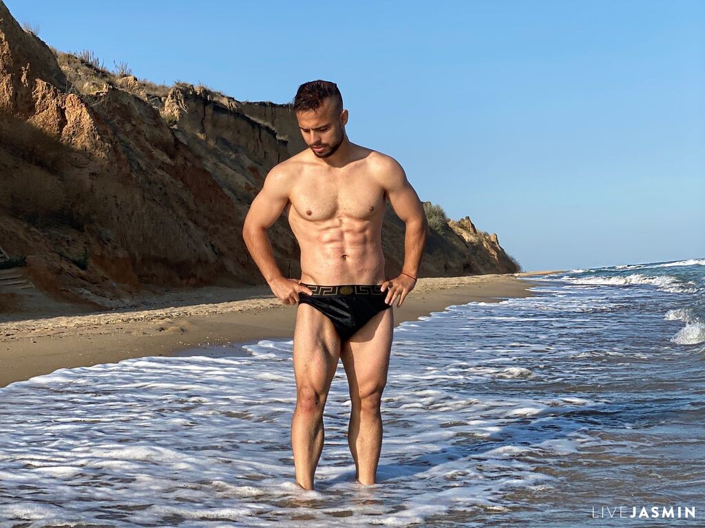 AndyRights male cam profile