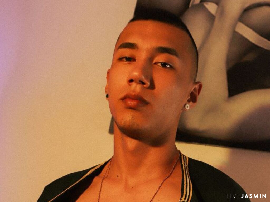 JustynSanshi male cam profile