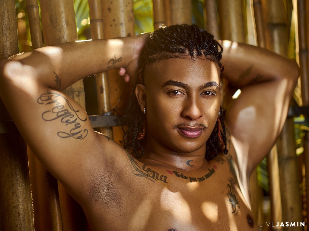 LeoCooper male cam profile