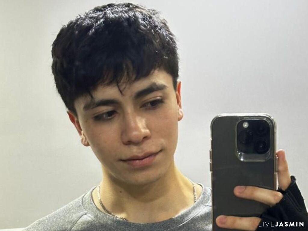 ThomassTorres male cam profile
